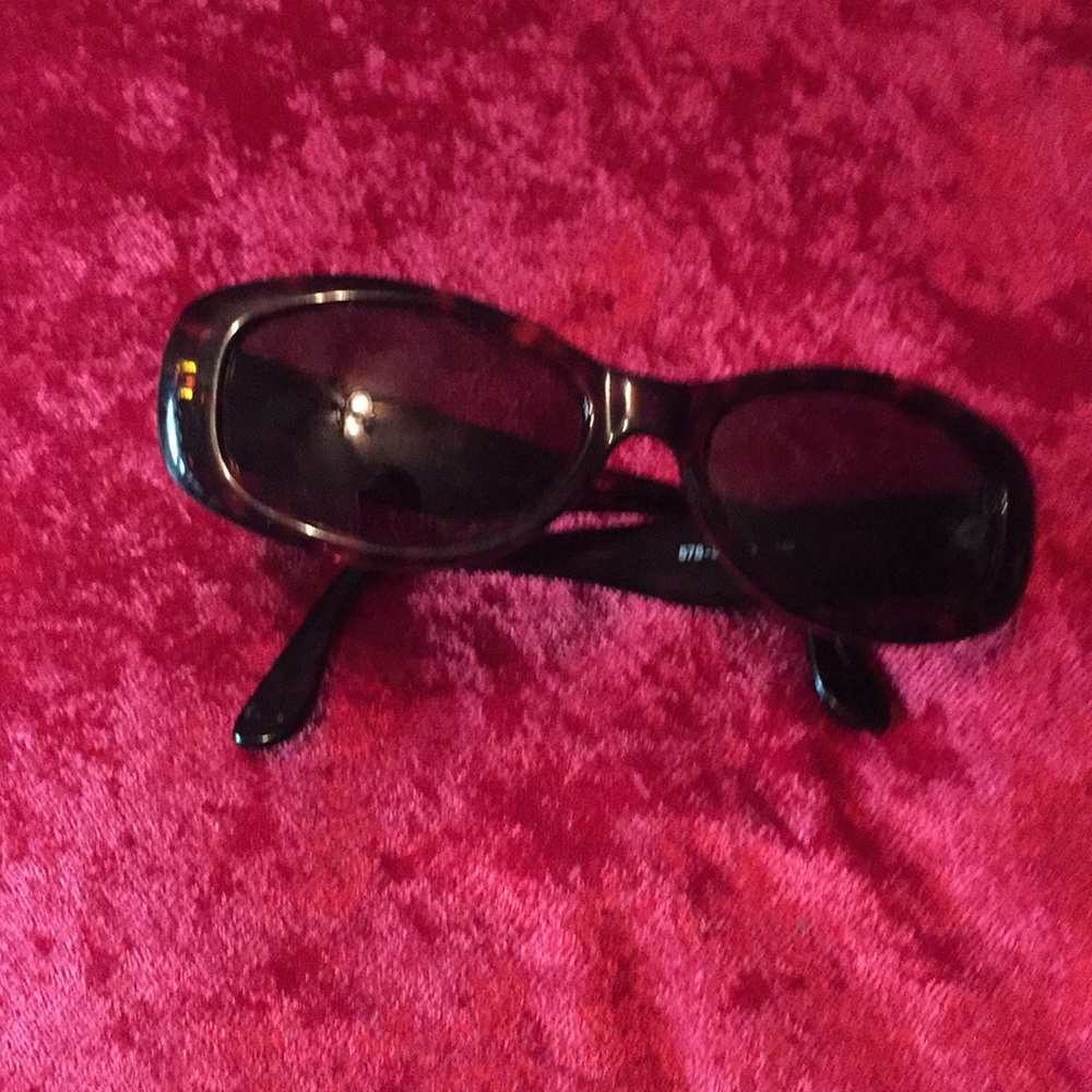 EMPORIO ARMANI Sunglasses.